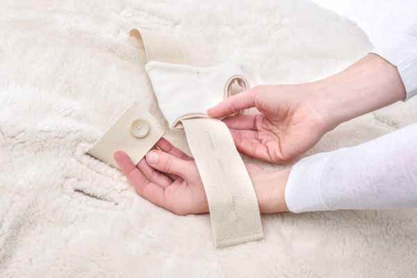 Baumwoll Gurt mit Jersey Höschen für Baby Sitzsack Sicherheitsgurt mit integriertem Höschen um Babys sicher auf Liegesack zu lagern